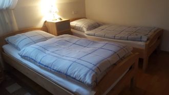 Schlafzimmer 2